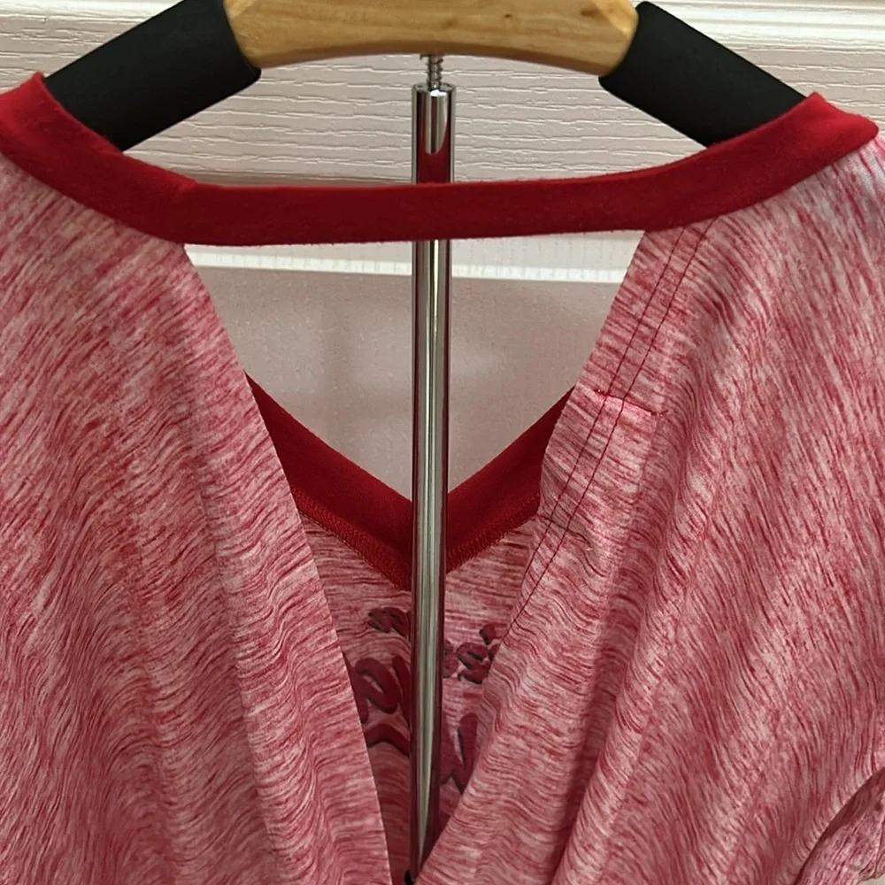 Arizona Diamondbacks V-Neck T-Shirt…sexy sneak peek back